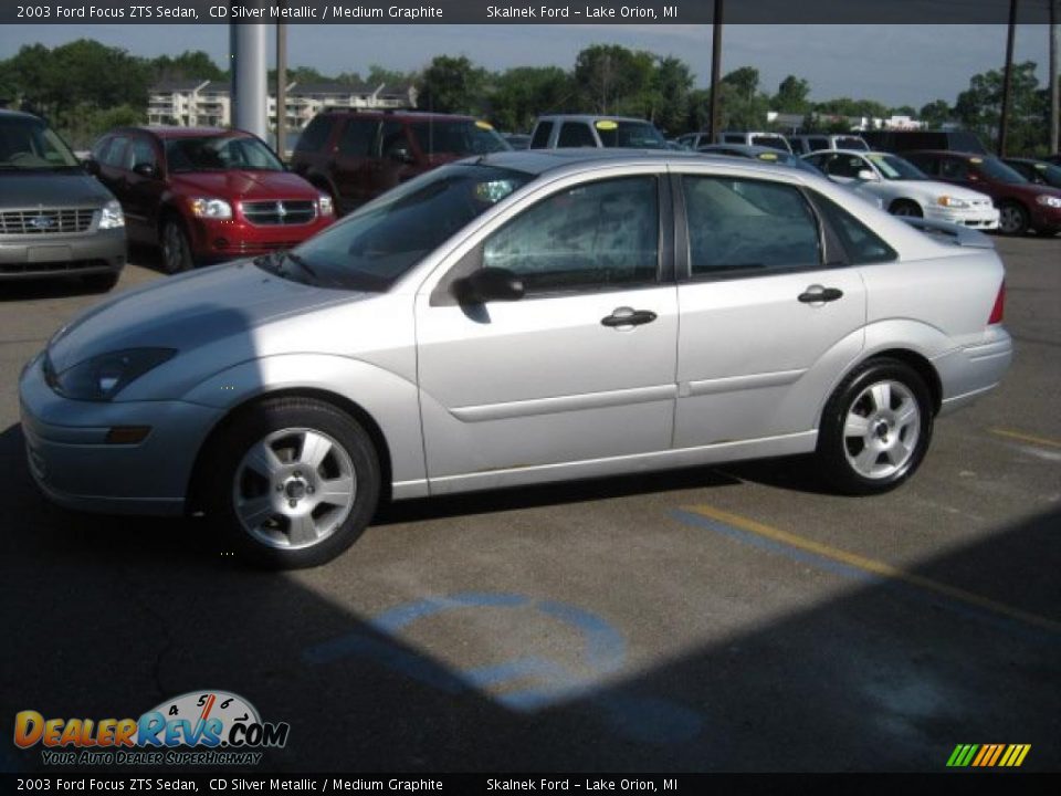 2003 Ford Focus ZTS Sedan CD Silver Metallic / Medium Graphite Photo #7