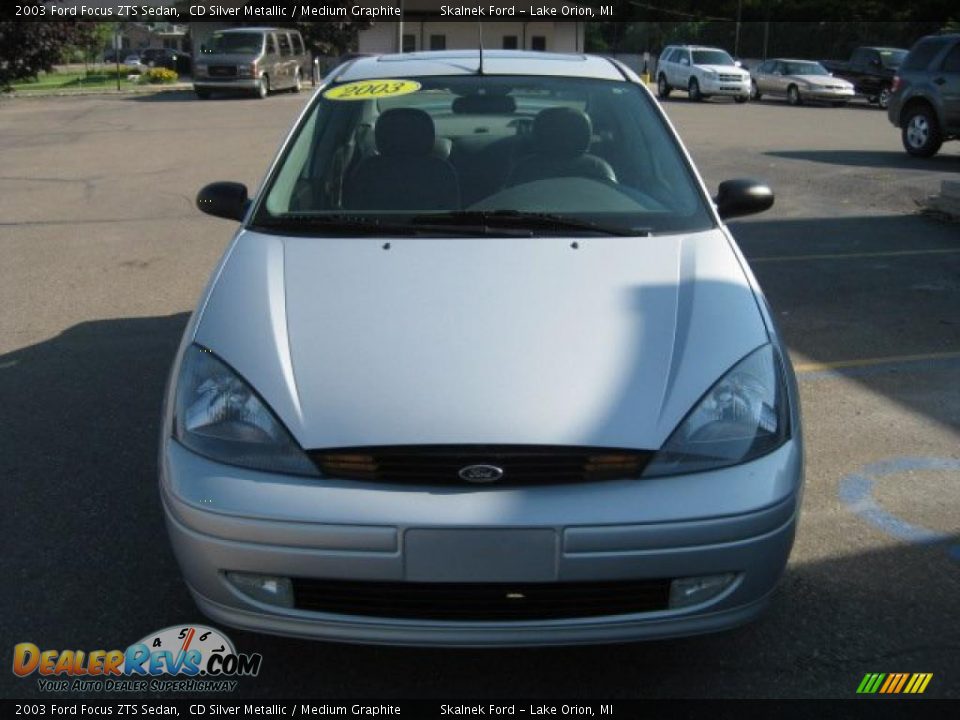 2003 Ford Focus ZTS Sedan CD Silver Metallic / Medium Graphite Photo #9