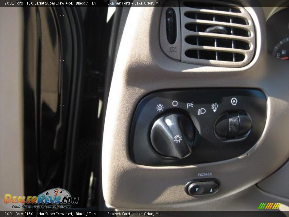 2001 Ford F150 Lariat SuperCrew 4x4 Black / Tan Photo #27