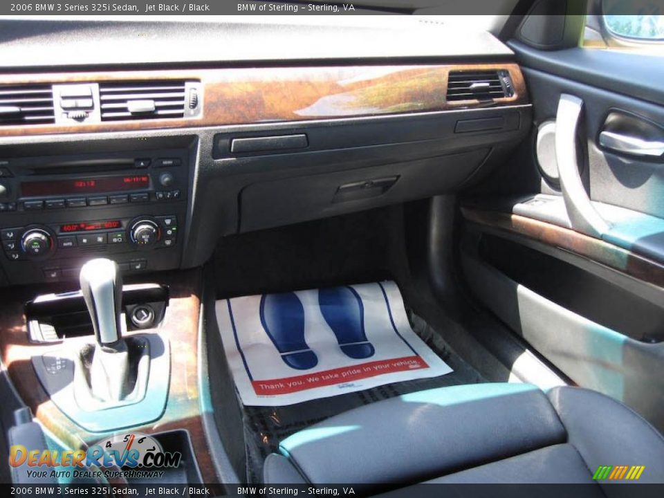 2006 BMW 3 Series 325i Sedan Jet Black / Black Photo #12