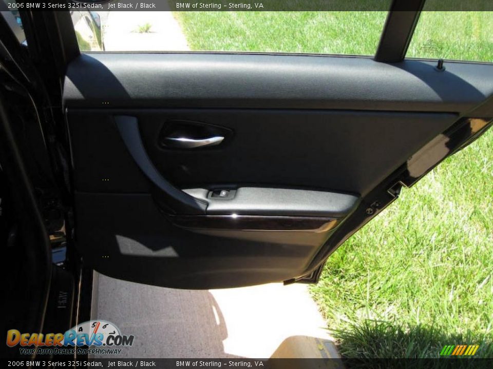 2006 BMW 3 Series 325i Sedan Jet Black / Black Photo #24