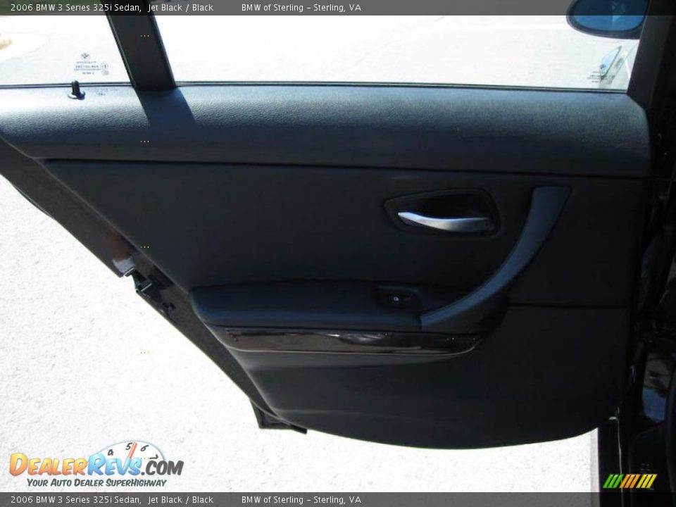 2006 BMW 3 Series 325i Sedan Jet Black / Black Photo #25