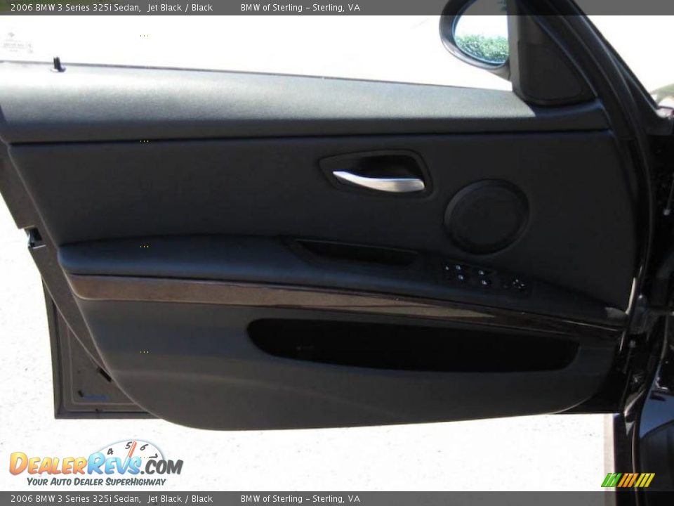 2006 BMW 3 Series 325i Sedan Jet Black / Black Photo #26