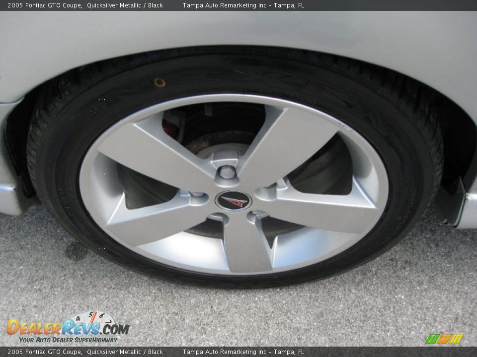2005 Pontiac GTO Coupe Quicksilver Metallic / Black Photo #17