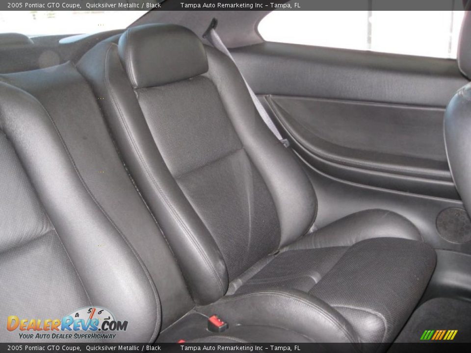 2005 Pontiac GTO Coupe Quicksilver Metallic / Black Photo #23