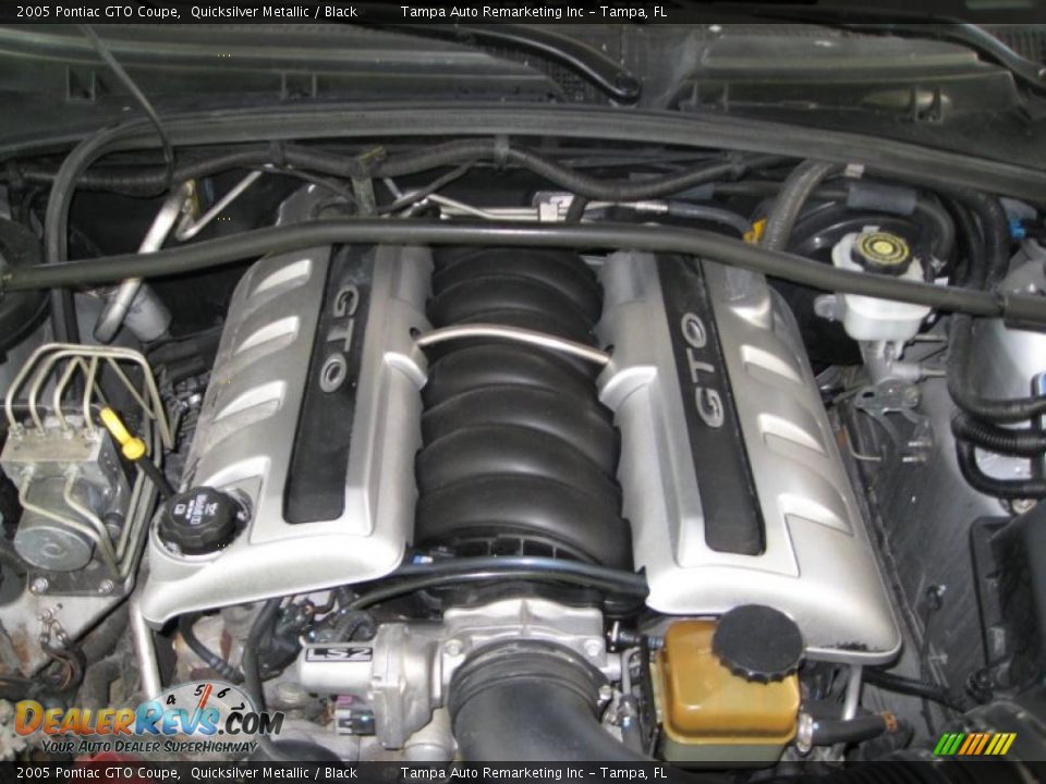2005 Pontiac GTO Coupe Quicksilver Metallic / Black Photo #32