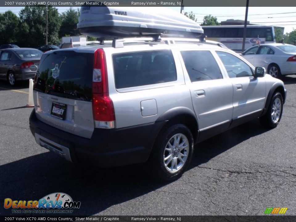 2007 Volvo XC70 AWD Cross Country Silver Metallic / Graphite Photo #3
