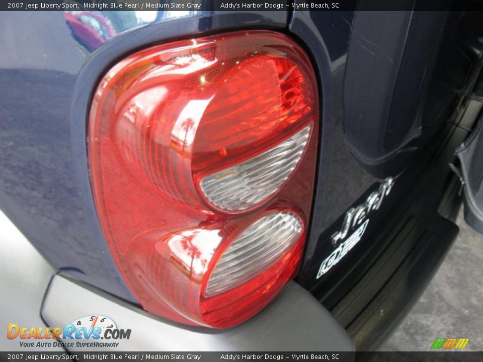 2007 Jeep Liberty Sport Midnight Blue Pearl / Medium Slate Gray Photo #8
