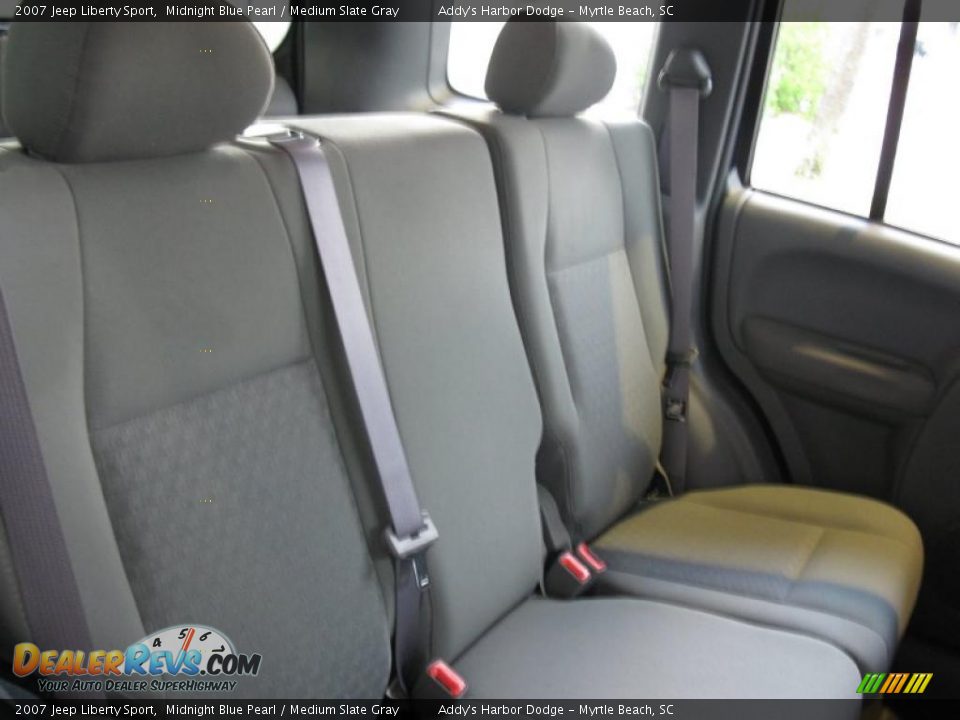 2007 Jeep Liberty Sport Midnight Blue Pearl / Medium Slate Gray Photo #17