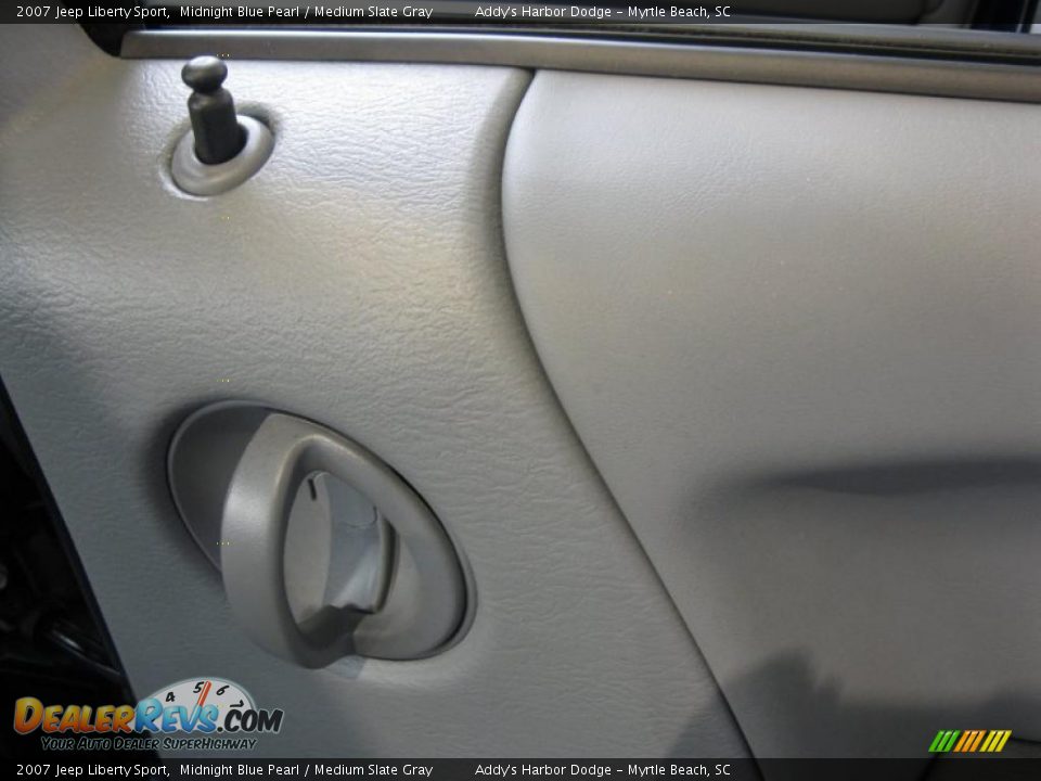 2007 Jeep Liberty Sport Midnight Blue Pearl / Medium Slate Gray Photo #18