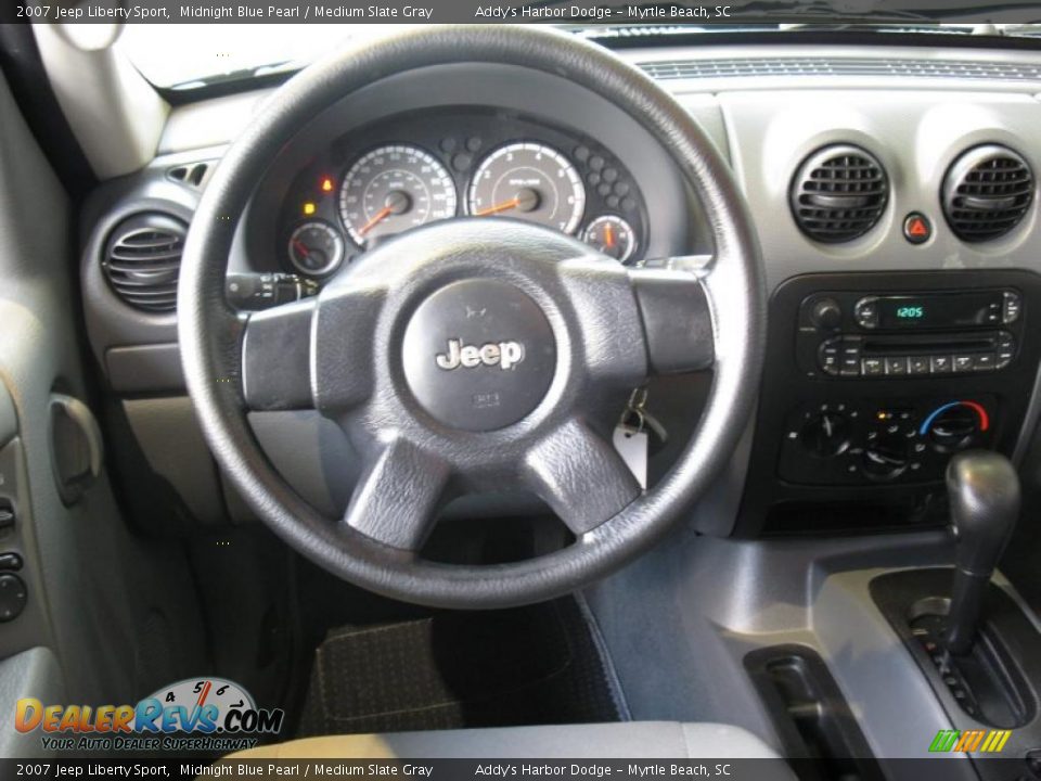 2007 Jeep Liberty Sport Midnight Blue Pearl / Medium Slate Gray Photo #19