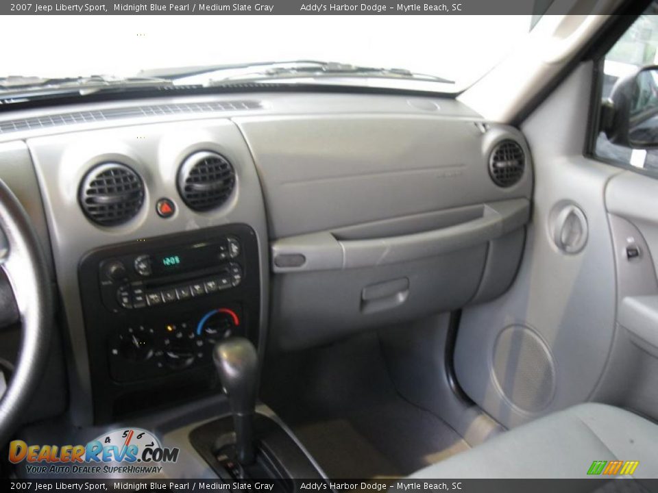 2007 Jeep Liberty Sport Midnight Blue Pearl / Medium Slate Gray Photo #20
