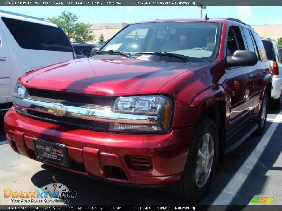 2007 Chevrolet TrailBlazer LS 4x4 Red Jewel Tint Coat / Light Gray Photo #1
