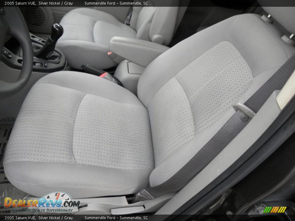 2005 Saturn VUE Silver Nickel / Gray Photo #5