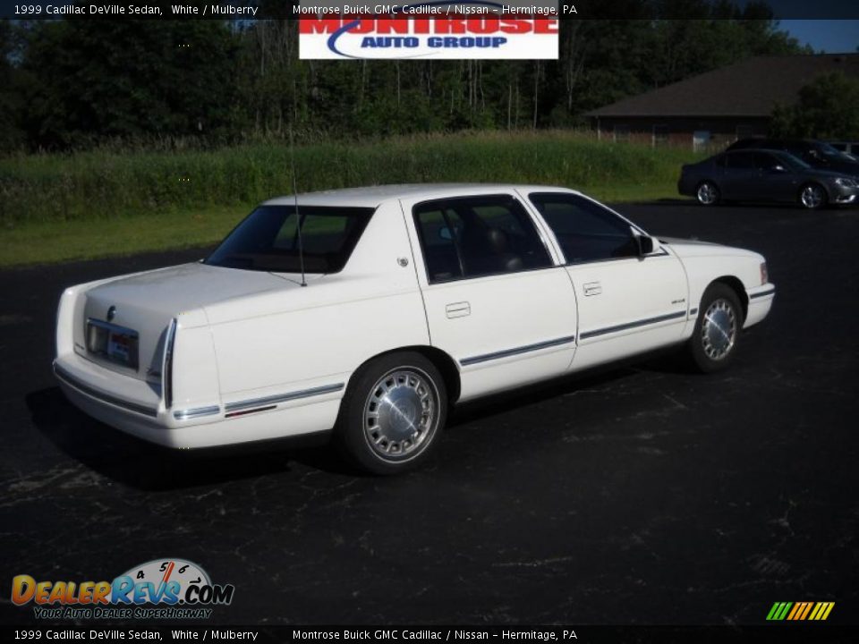 1999 Cadillac DeVille Sedan White / Mulberry Photo #2