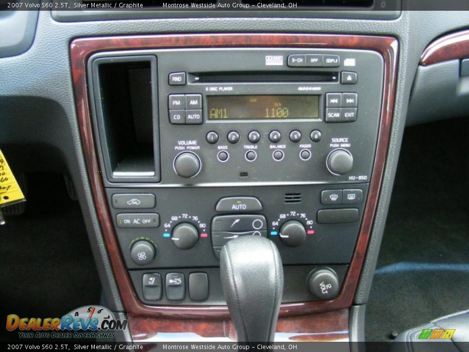 2007 Volvo S60 2.5T Silver Metallic / Graphite Photo #19
