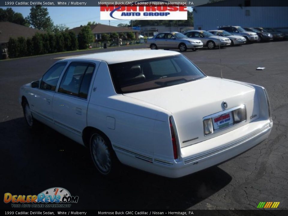 1999 Cadillac DeVille Sedan White / Mulberry Photo #5