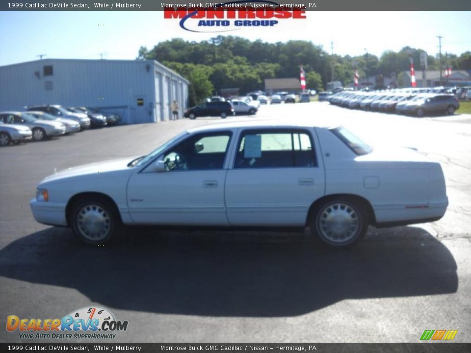 1999 Cadillac DeVille Sedan White / Mulberry Photo #7