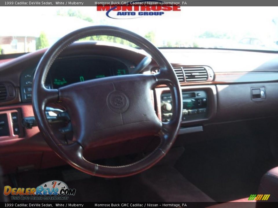 1999 Cadillac DeVille Sedan White / Mulberry Photo #13