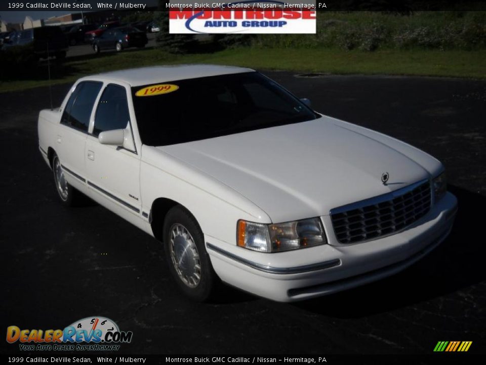 1999 Cadillac DeVille Sedan White / Mulberry Photo #21