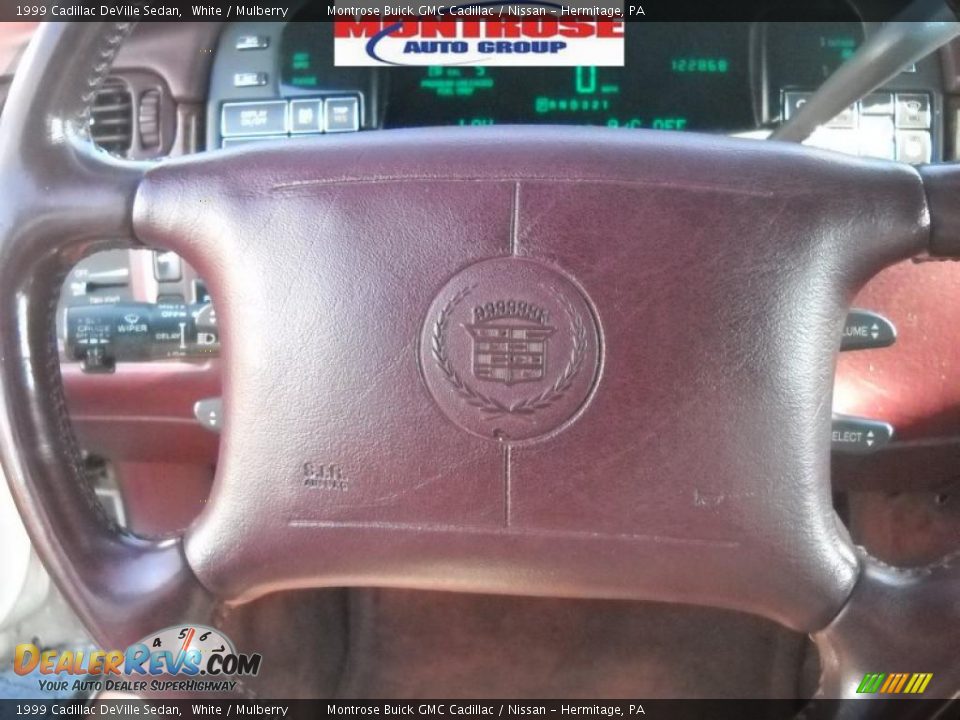 1999 Cadillac DeVille Sedan White / Mulberry Photo #29