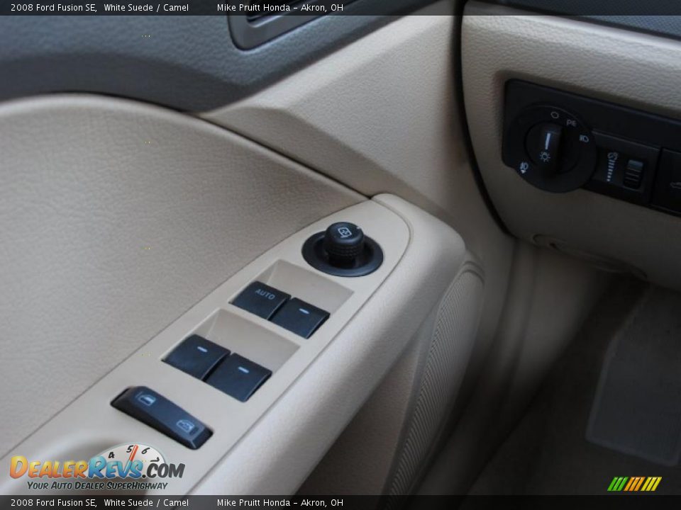 2008 Ford Fusion SE White Suede / Camel Photo #18