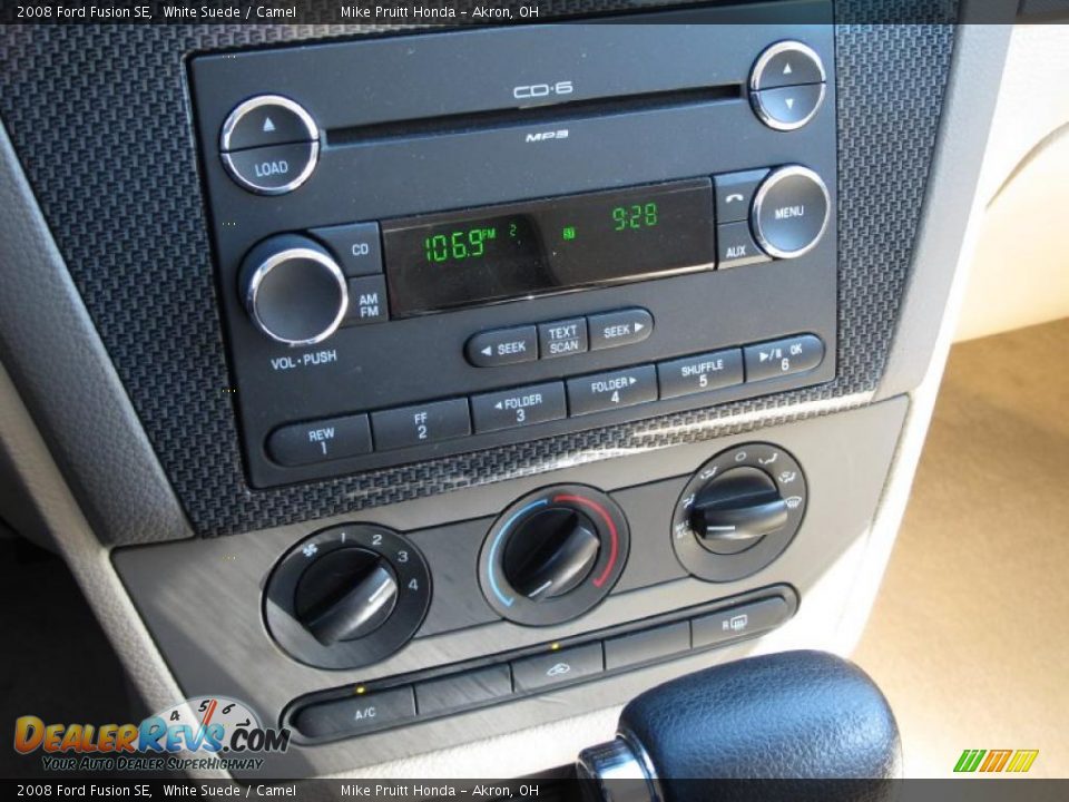 2008 Ford Fusion SE White Suede / Camel Photo #19