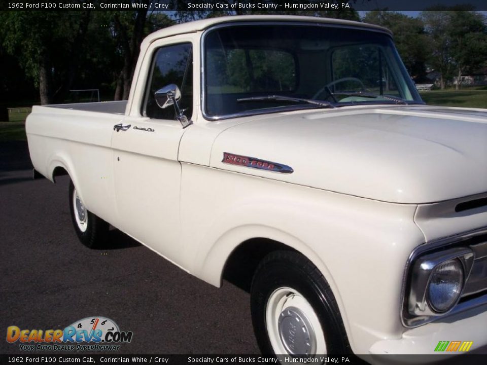 1962 Ford F100 Custom Cab Corinthian White / Grey Photo #15