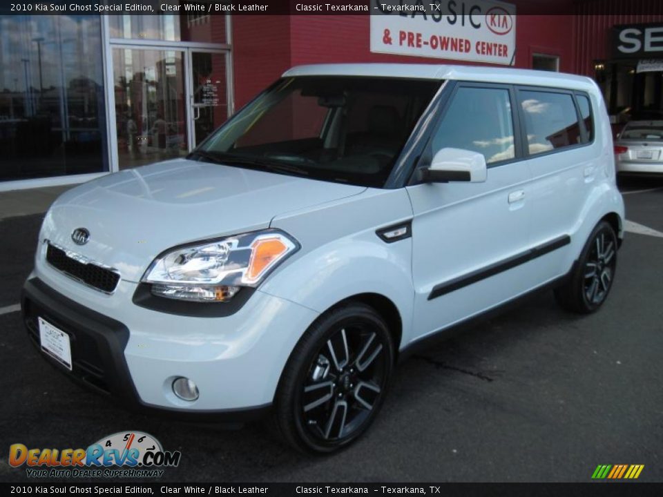 2010 Kia Soul Ghost Special Edition Clear White / Black Leather Photo #1