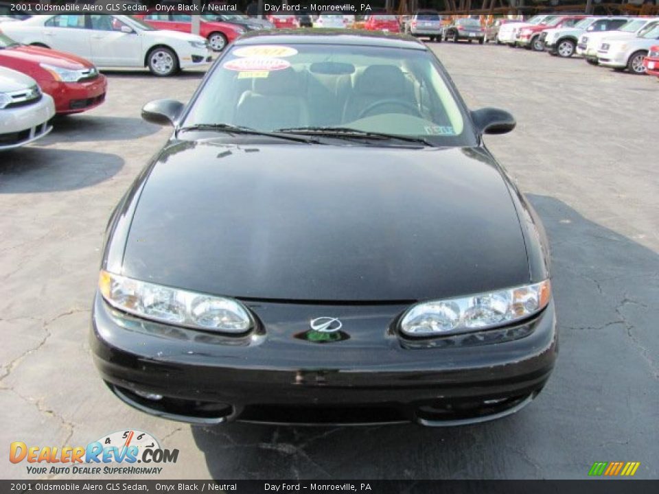 2001 Oldsmobile Alero GLS Sedan Onyx Black / Neutral Photo #4