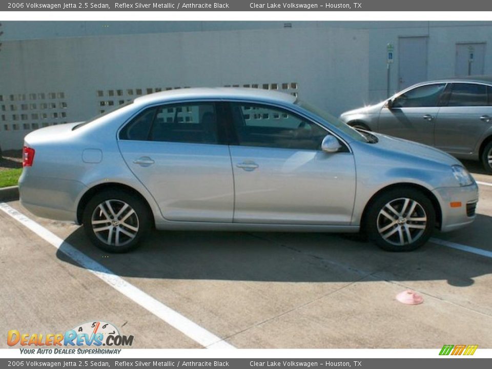 2006 Volkswagen Jetta 2.5 Sedan Reflex Silver Metallic / Anthracite Black Photo #4