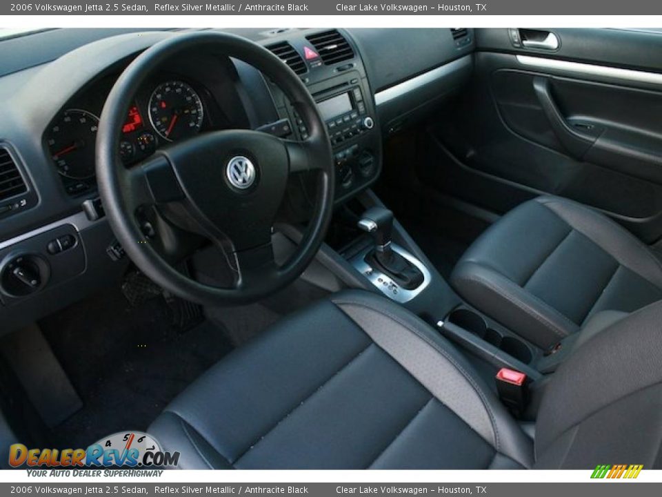 2006 Volkswagen Jetta 2.5 Sedan Reflex Silver Metallic / Anthracite Black Photo #11