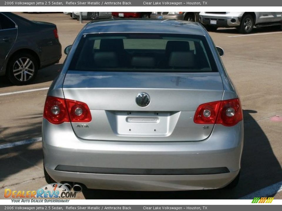 2006 Volkswagen Jetta 2.5 Sedan Reflex Silver Metallic / Anthracite Black Photo #29