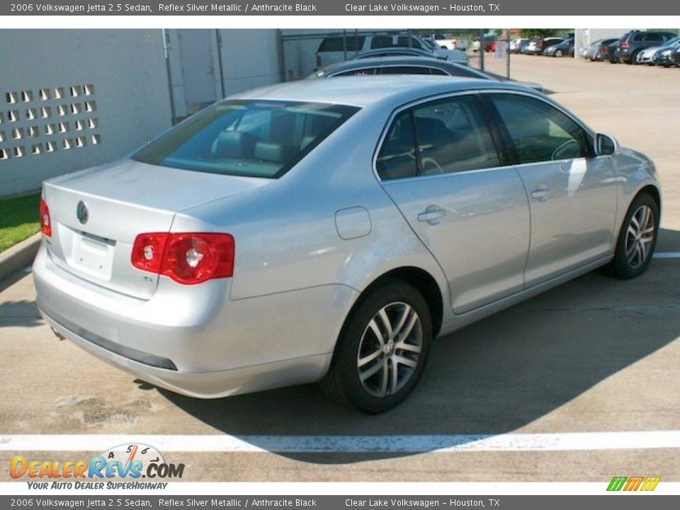 2006 Volkswagen Jetta 2.5 Sedan Reflex Silver Metallic / Anthracite Black Photo #30