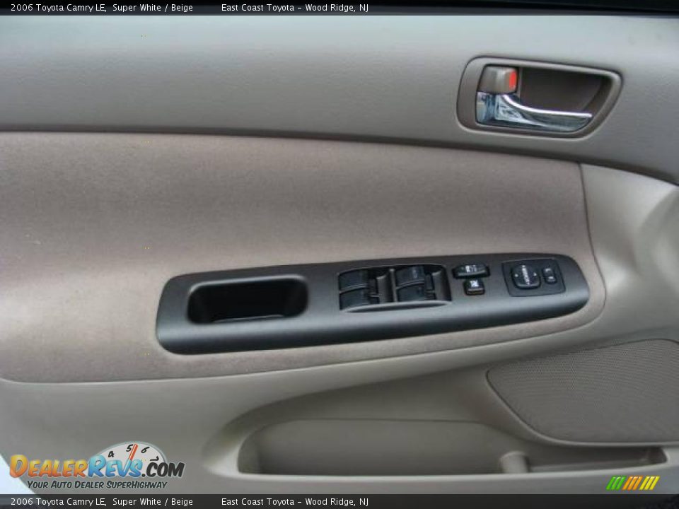 2006 Toyota Camry LE Super White / Beige Photo #6