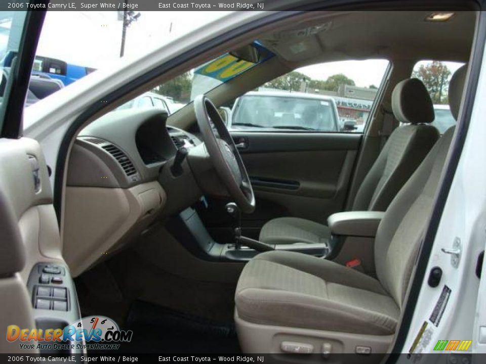 2006 Toyota Camry LE Super White / Beige Photo #7