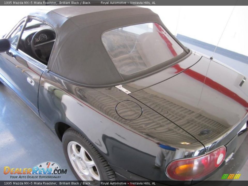 1995 Mazda MX-5 Miata Roadster Brilliant Black / Black Photo #25