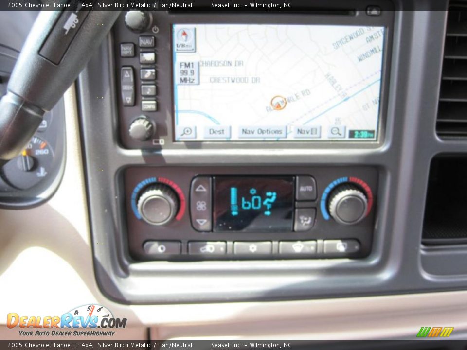 2005 Chevrolet Tahoe LT 4x4 Silver Birch Metallic / Tan/Neutral Photo #4