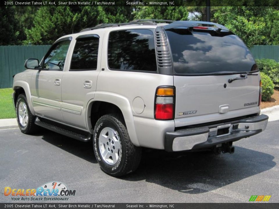 2005 Chevrolet Tahoe LT 4x4 Silver Birch Metallic / Tan/Neutral Photo #6