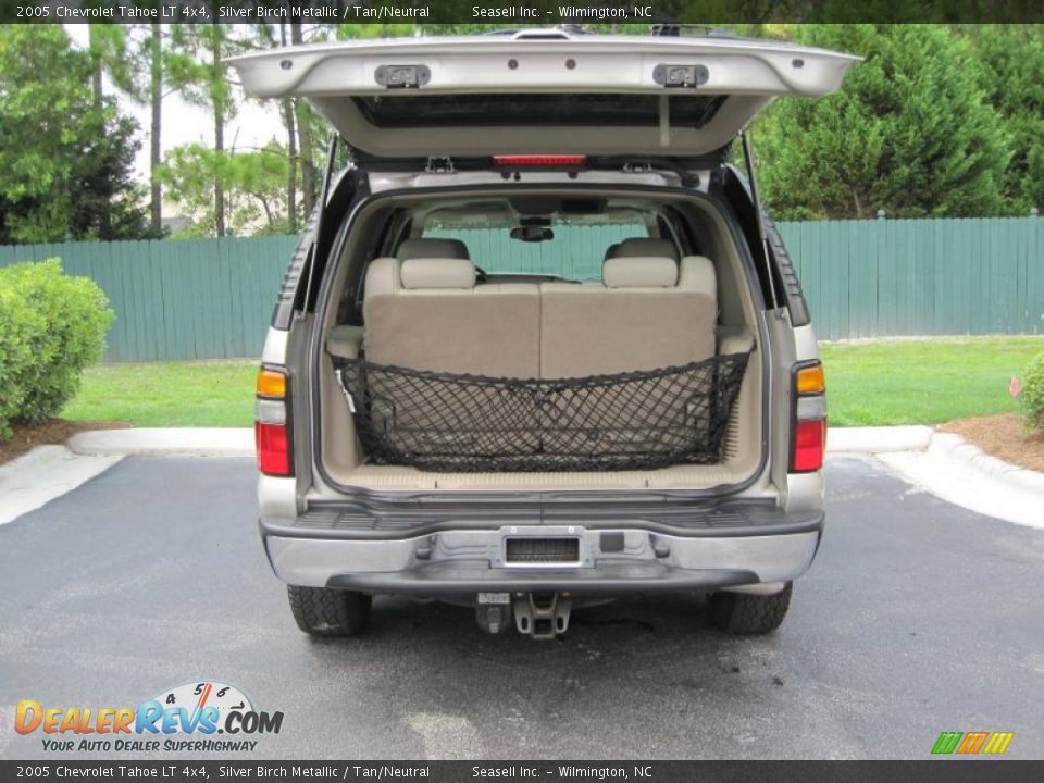 2005 Chevrolet Tahoe LT 4x4 Silver Birch Metallic / Tan/Neutral Photo #10