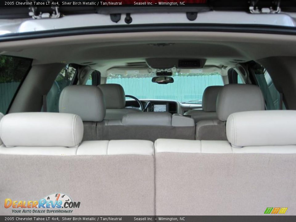 2005 Chevrolet Tahoe LT 4x4 Silver Birch Metallic / Tan/Neutral Photo #11