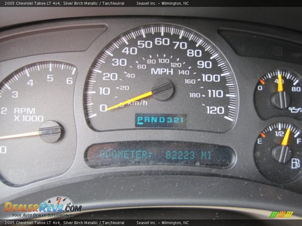 2005 Chevrolet Tahoe LT 4x4 Silver Birch Metallic / Tan/Neutral Photo #22