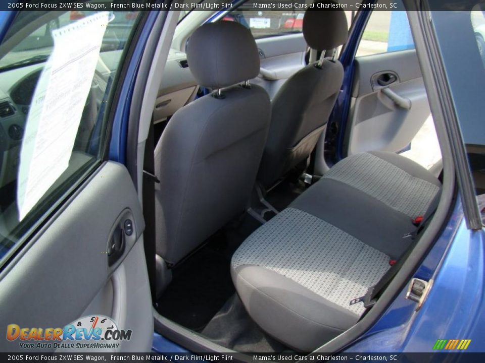 2005 Ford Focus ZXW SES Wagon French Blue Metallic / Dark Flint/Light Flint Photo #11