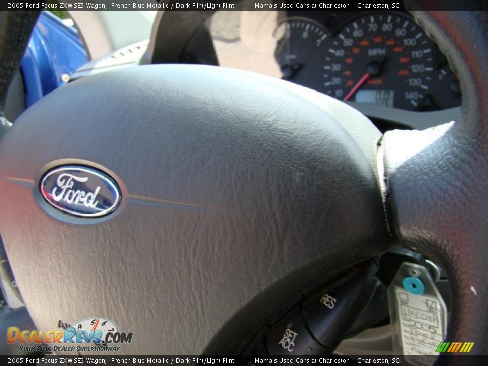 2005 Ford Focus ZXW SES Wagon French Blue Metallic / Dark Flint/Light Flint Photo #25