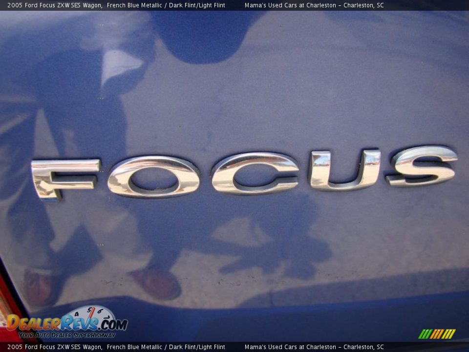 2005 Ford Focus ZXW SES Wagon French Blue Metallic / Dark Flint/Light Flint Photo #34