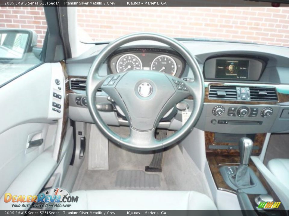 2006 BMW 5 Series 525i Sedan Titanium Silver Metallic / Grey Photo #22