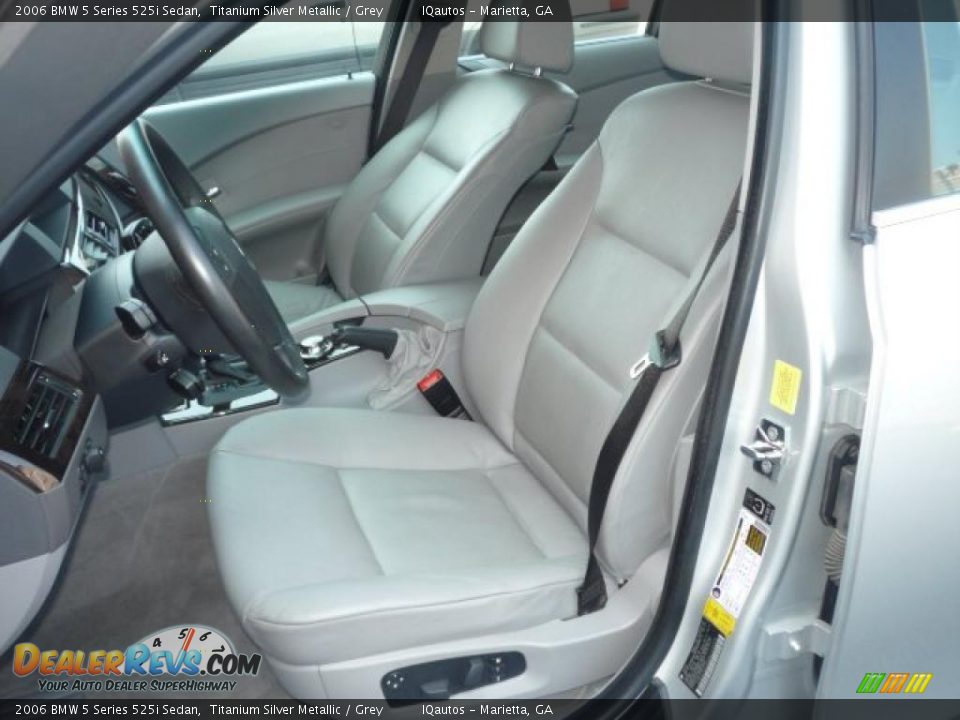 2006 BMW 5 Series 525i Sedan Titanium Silver Metallic / Grey Photo #29