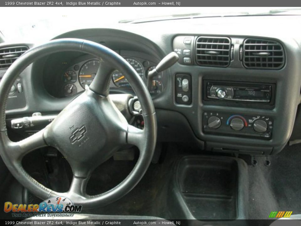 1999 Chevrolet Blazer ZR2 4x4 Indigo Blue Metallic / Graphite Photo #13