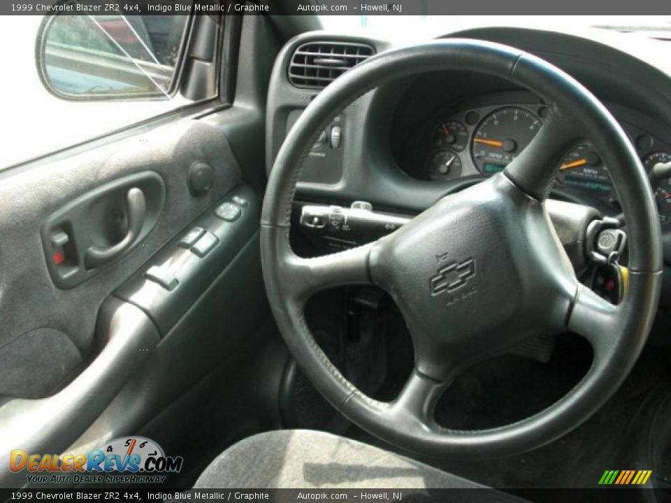 1999 Chevrolet Blazer ZR2 4x4 Indigo Blue Metallic / Graphite Photo #14