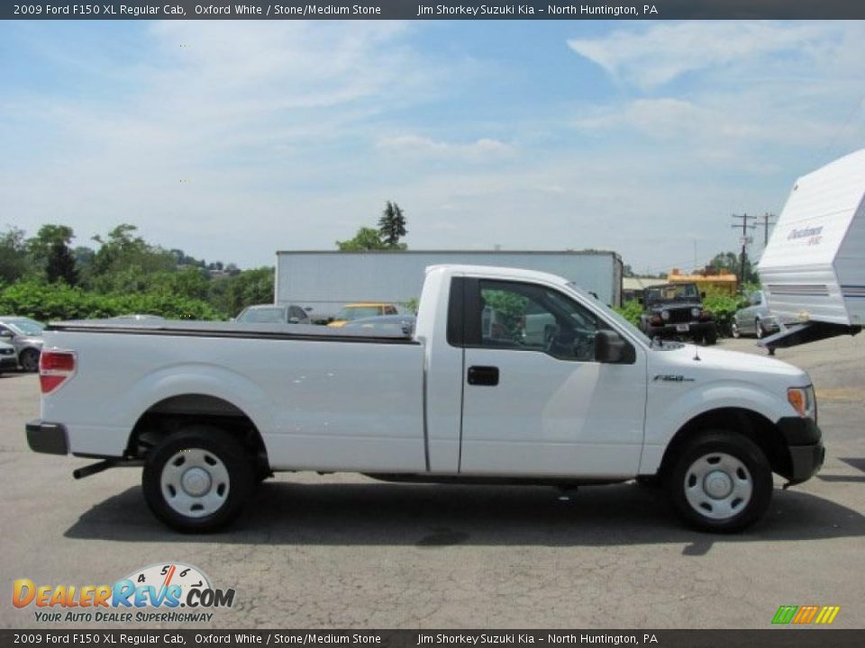 2009 Ford F150 XL Regular Cab Oxford White / Stone/Medium Stone Photo #2